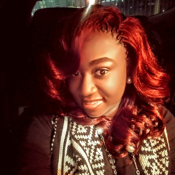 Meet your Posher, Takira - Picture 1 of 1